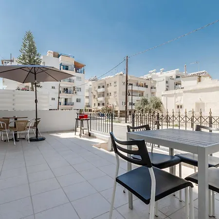 Andreas Beachfront Kwatera prywatna *