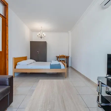 Andreas Beachfront * Larnaca