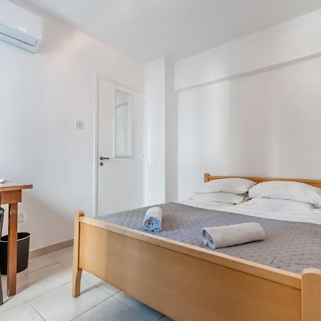 Kwatera prywatna Andreas Beachfront Larnaca