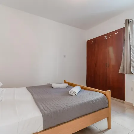Andreas Beachfront Kwatera prywatna *